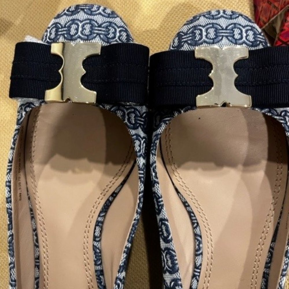 Tory Burch Navy Gemini Chain Bow Flats Size 6.5